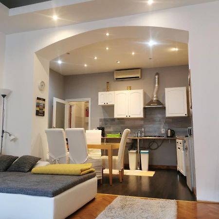 Patrik Apartman Székesfehérvár Exteriér fotografie